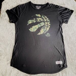 Mitchell ness nba Toronto raptors T-shirt size XL